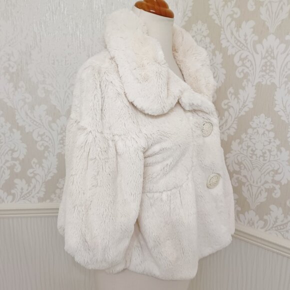 Seduction Ivory Cropped Jacket 3/4 Sleeve Fluffy Faux Fur Juniors Size Small - Picture 2 of 4